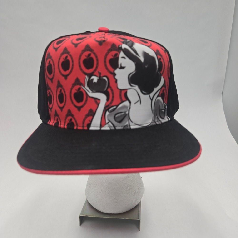 Disney Princess Snow White Snapback Hat Black Red Just One‎ Bite ECPS6023AMC NEW